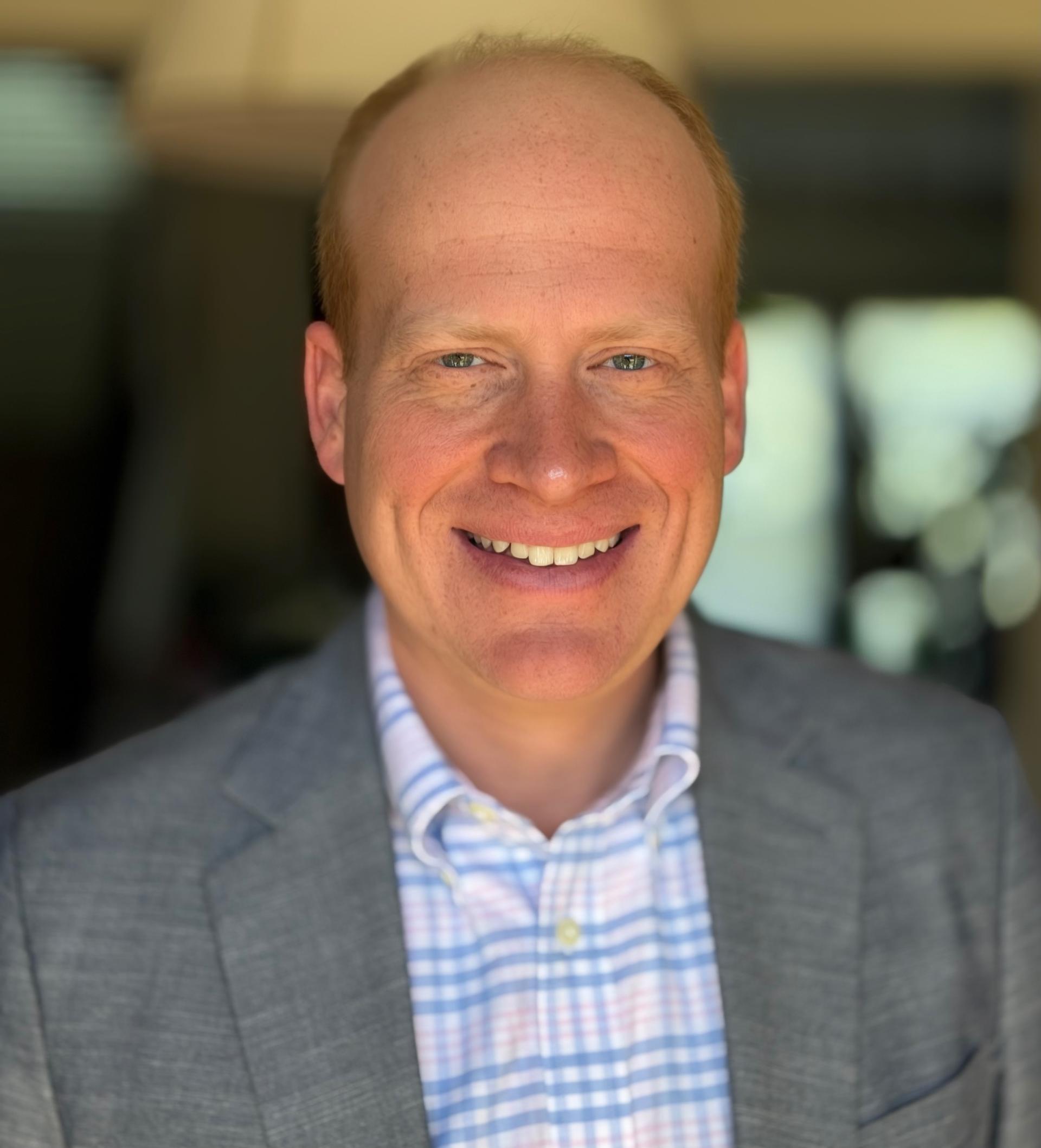 Headshot of Lucas Johnson